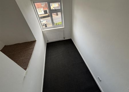 St James Lane, Willenhall, Coventry - Photo 3