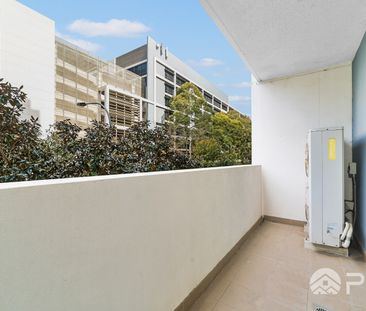 Large Two Bedroom Apartment with Two Parking Slots - Photo 6