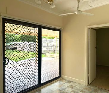 COSY 3 BEDROOM HOME WITH SHED - Photo 5