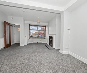 53 Connsbrook Avenue, Belfast, BT4 1JW - Photo 2