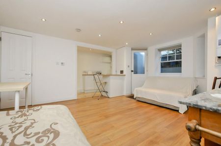 Studio to rent - Photo 3