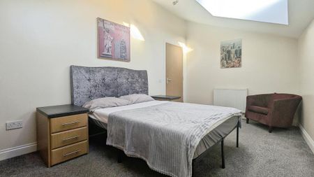 2 bedroom flat to rent - Photo 5