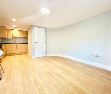 1 bedroom flat to rent - Photo 6