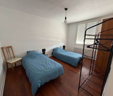 Location Appartement 3 pièces 82m² - Photo 4