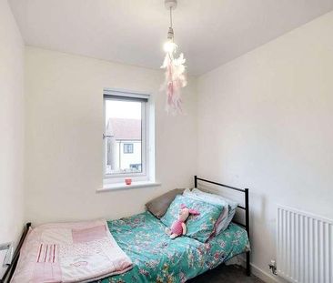 Whimbrel Drive, Minster On Sea, ME12 - Photo 1