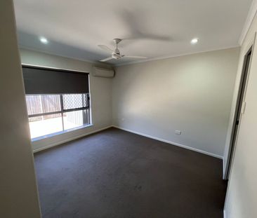 PRIVATE & SECURE UNIT IN OORALEA - Photo 4