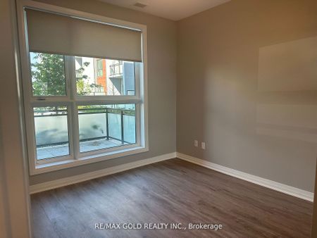 For Lease - 95 Dundas Street Unit# 127, Oakville, Ontario - Photo 3