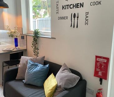 Room in a Shared House, Shirley Road, E15 - Photo 1