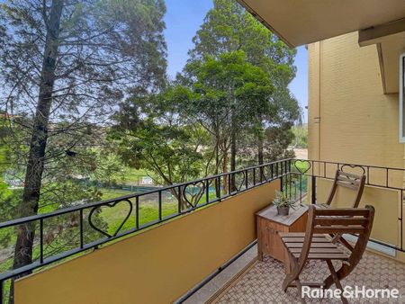 3/37 Gailey Road, Toowong, QLD 4066 - Photo 4