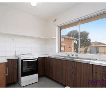 EASY CARE LIVING - Photo 2