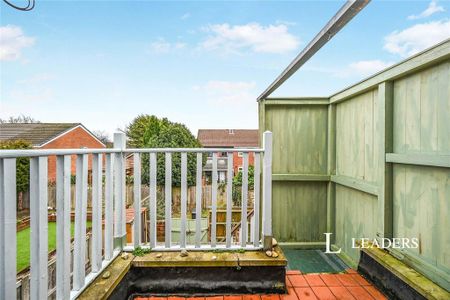 2 bedroom flat to rent - Photo 4
