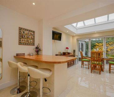 3 bedroom semi-detached house to rent - Photo 4