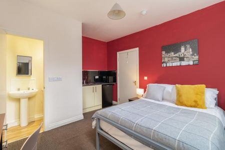 Studio to rent - Photo 2