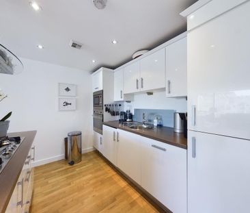 2 bedroom apartment to rent - Photo 2