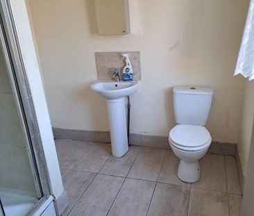 Studio to rent - Photo 6