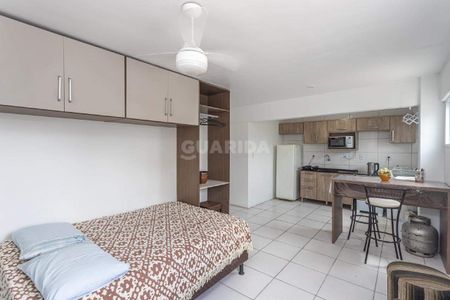 Apartamento estilo JK, semimobiliado, no bairro Partenon - COD: 21722 - Foto 2