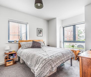 2 bedroom flat to rent - Photo 5