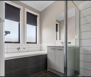 Easy, Low Maintenance Living In Kangaroo Flat - Photo 5