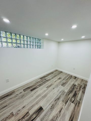 For Lease - 3- 6 CRAIG Drive, Kitchener, Ontario - Photo 2