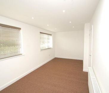 3 bedroom link detached house to rent - Photo 4