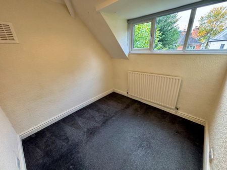 4 bedroom semi-detached house to rent - Photo 4