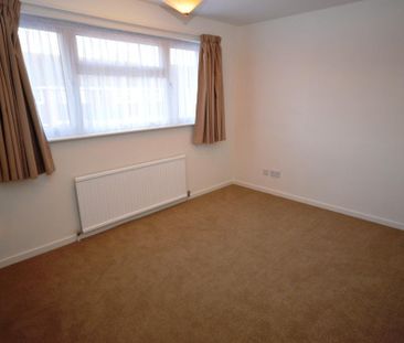 2 bedroom semi-detached house to rent - Photo 4