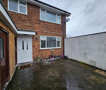 3 bedroom maisonette to rent - Photo 1