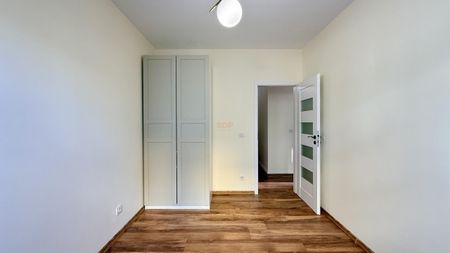 Trzy pokoje z ogródkiem - Zdjęcie 4