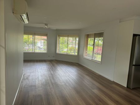 LUXURY CBD TOWNHOUSE THAT MAKES A STATEMENT ON A 412 SQM CORNER BLOCK - Photo 5