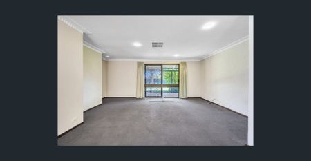 Spacious 4-Bedroom Family Home for Rent in Parkwood - Photo 2