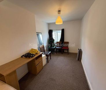 4 bedroom apartment to rent - Photo 3