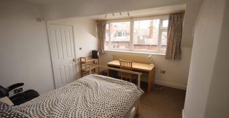 Hanover Square, Woodhouse, Leeds, LS3 1AP - Photo 2