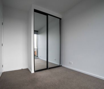 Lux living in the heart of Pentridge - Photo 4