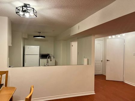 For Lease - 8 Jaguar Gate, Richmond Hill, Ontario - Photo 3