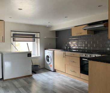 1 Bedroom - Photo 2