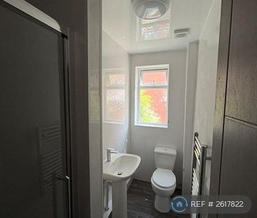 3 bedroom penthouse to rent - Photo 4