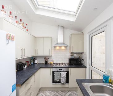 5 bedroom terraced house to rent - Photo 3