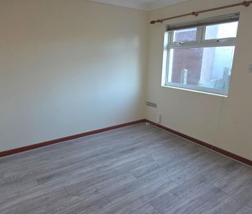 1 bedroom ground floor flat to rent - Photo 5