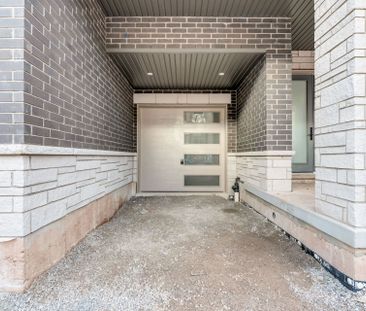 For Lease - 3319 Taha Gardens, Oakville, Ontario - Photo 2