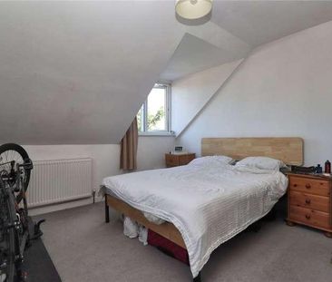 Woking, Surrey, GU22 - Photo 4