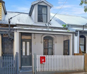 2 Storey Architecturally Designed Residence - Photo 1