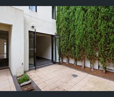 Location, Luxe Townhouse Lifestyle - Love It - Photo 2