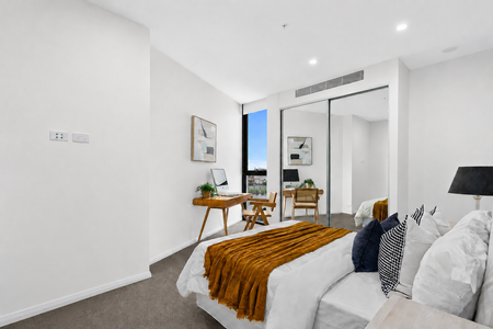 Experience contemporary living in this beautifully presented 2-bedroom apartment - Photo 3