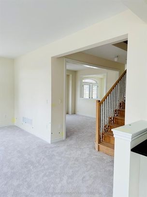 For Lease - 1 Wayne Allison Drive, Georgina, Ontario - Photo 1