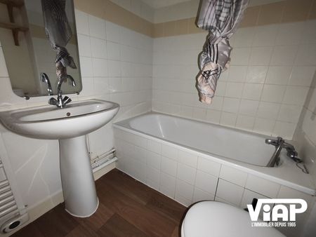 LIMOGES T2 DE 26 m² EN DUPLEX EN HYPER CENTRE VILLE - Photo 4