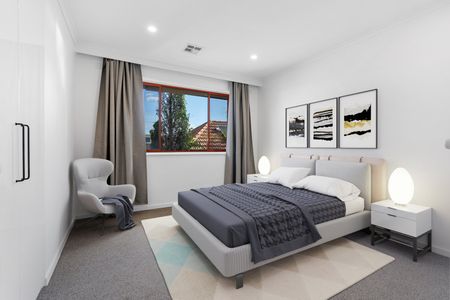 Oversized Two Bedroom Apartment - Photo 4