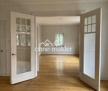 Altbauwohnung in ruhiger Zentrumslage – Gartenmitbenutzung, Stellplatz - Foto 1