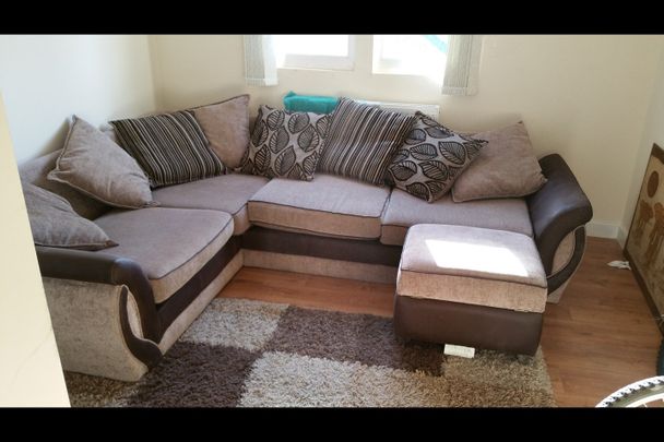 Room in a Shared Flat, Corkland Road, M21 - Photo 1