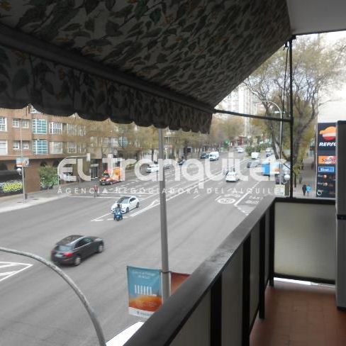 Piso de alquiler en Calle Doctor Esquerdo, Estrella - Photo 1