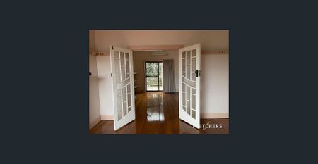 Perfectly located weatherboard. - Photo 4